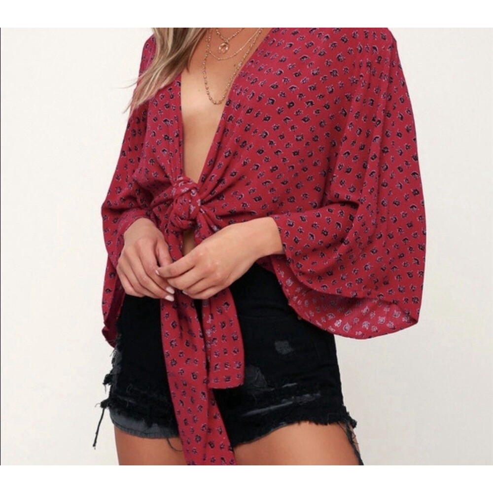 Billabong Knot Yours Berry Red Print Long Sleeve Tie-Front Top Women’s Size M